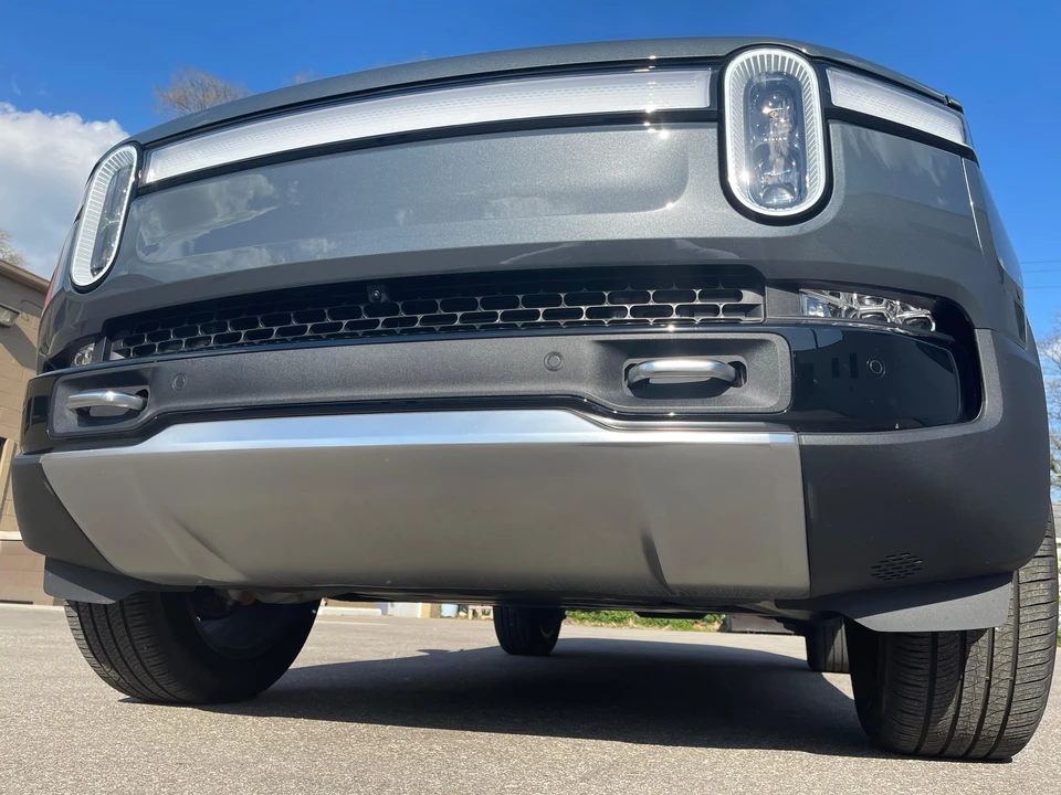 2023 Rivian R1S - Image 13 of 31