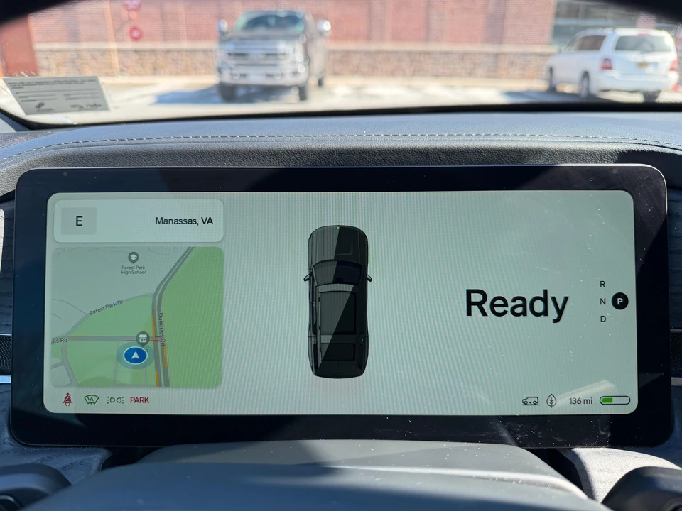 2023 Rivian R1S - Image 22 of 31