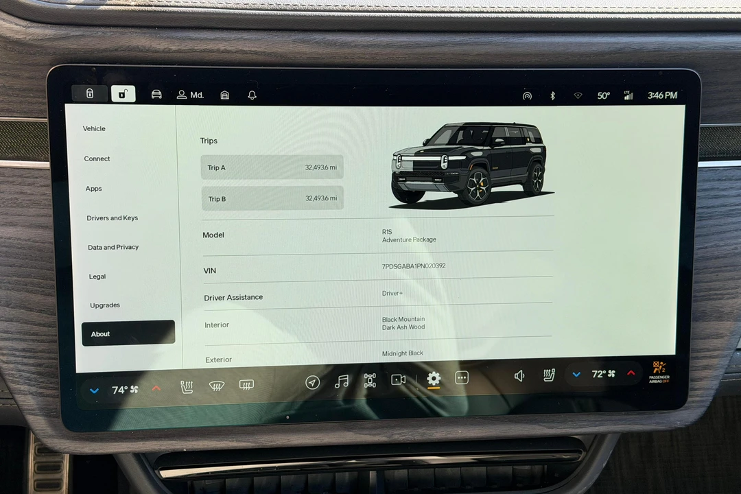 2023 Rivian R1S - Image 16 of 31