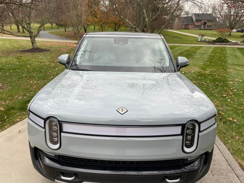 2023 Rivian R1S - Image 22 of 31