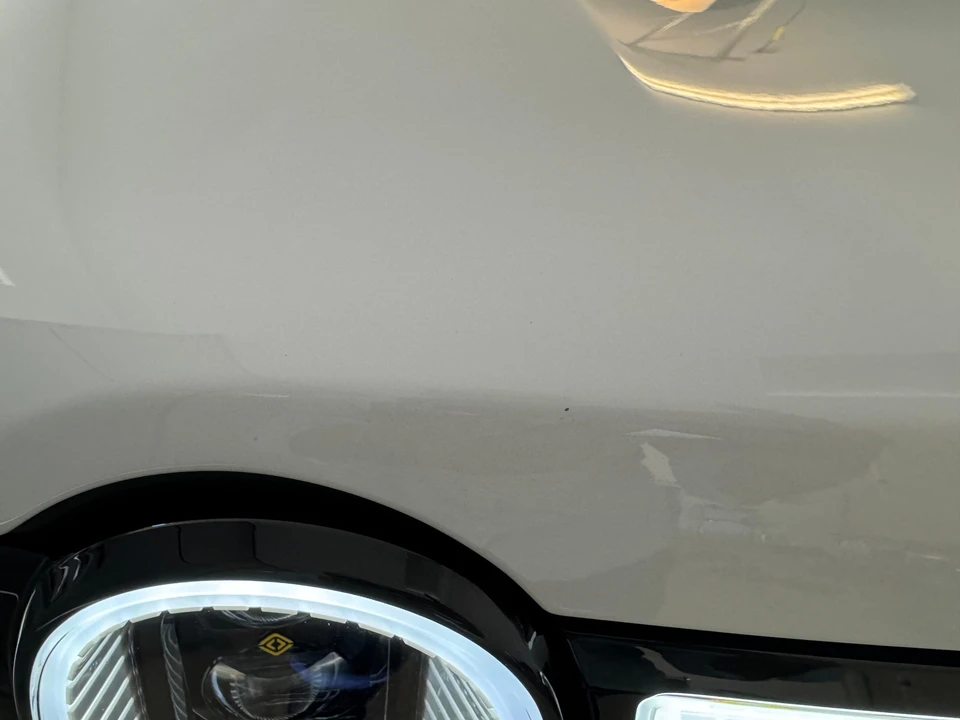 2023 Rivian R1S - Image 19 of 31