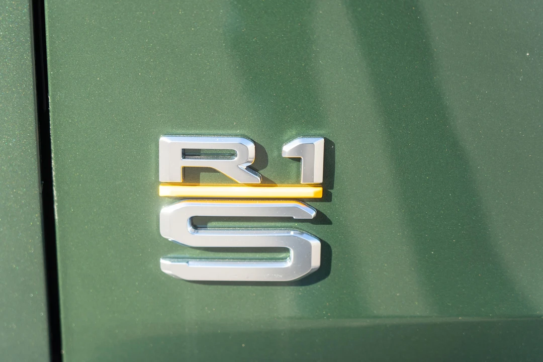 2023 Rivian R1S - Image 17 of 31