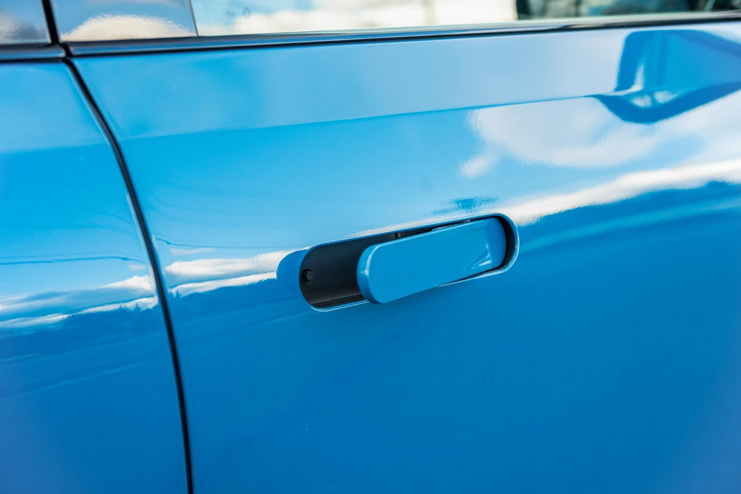 2023 Rivian R1S - Image 31 of 31