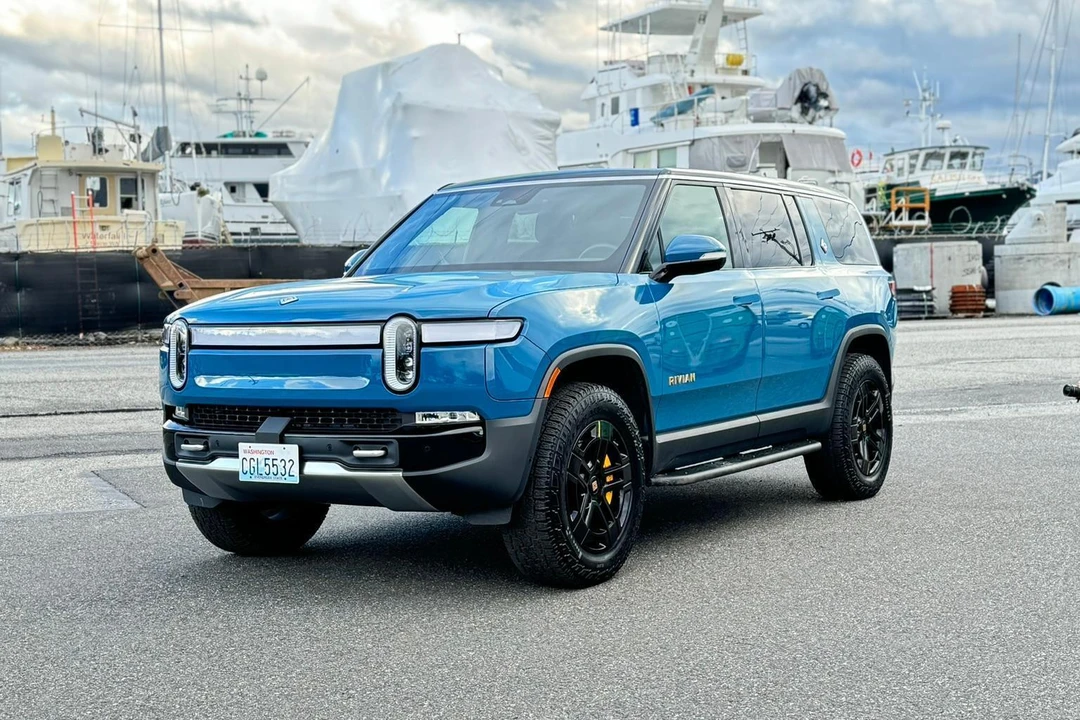 2023 Rivian R1S - Image 6 of 31