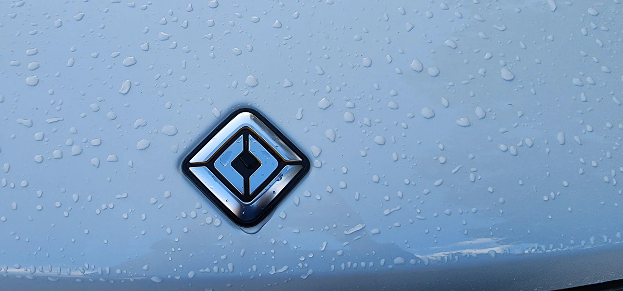 2023 Rivian R1S - Image 13 of 31