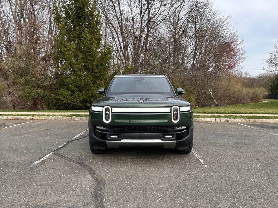 2023 Rivian R1S - Image 6 of 31