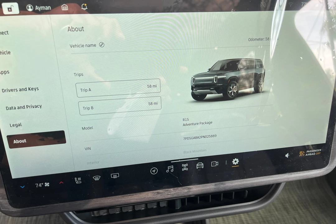 2023 Rivian R1S - Image 31 of 31