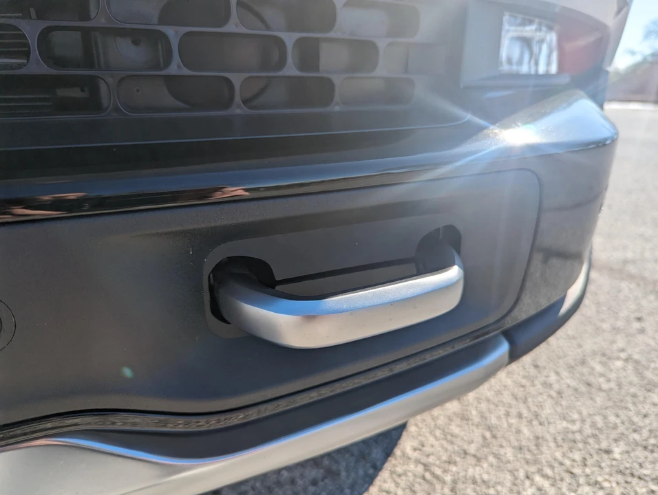 2023 Rivian R1S - Image 20 of 31
