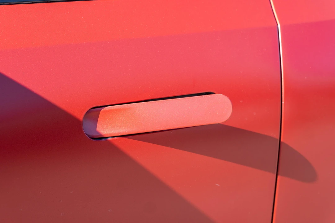 2023 Rivian R1S - Image 21 of 31