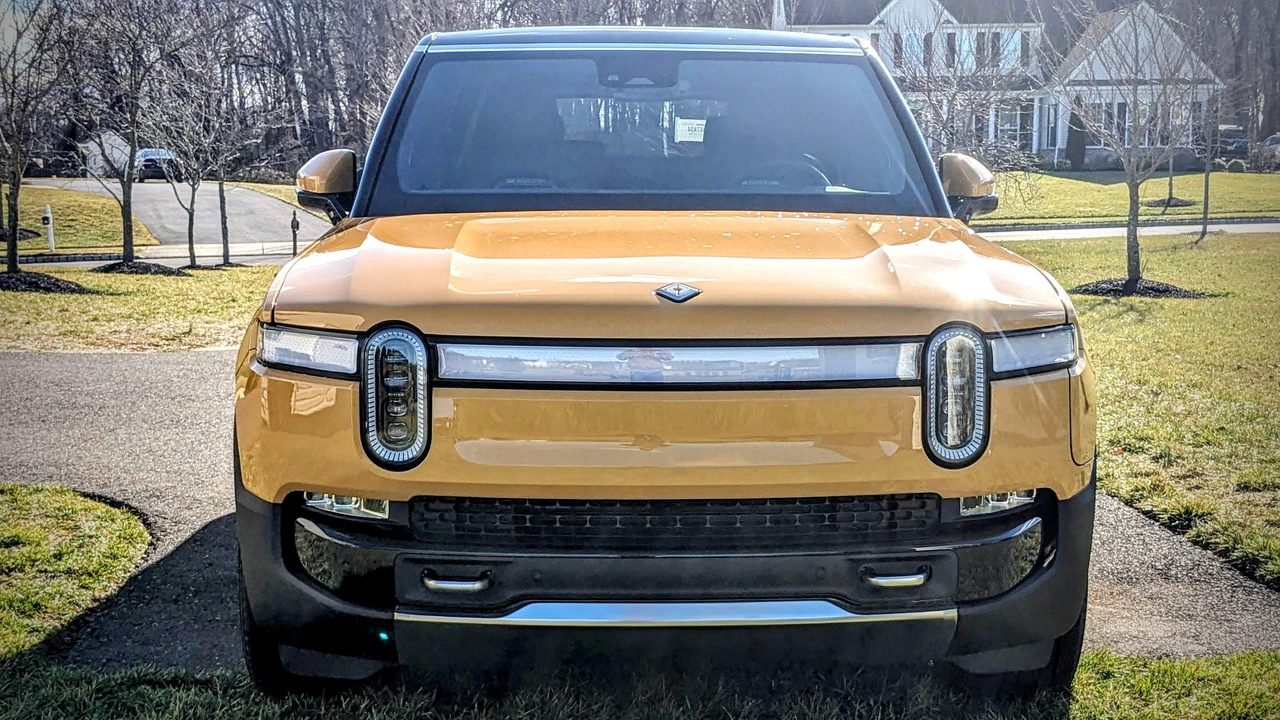 2023 Rivian R1S - Image 6 of 31