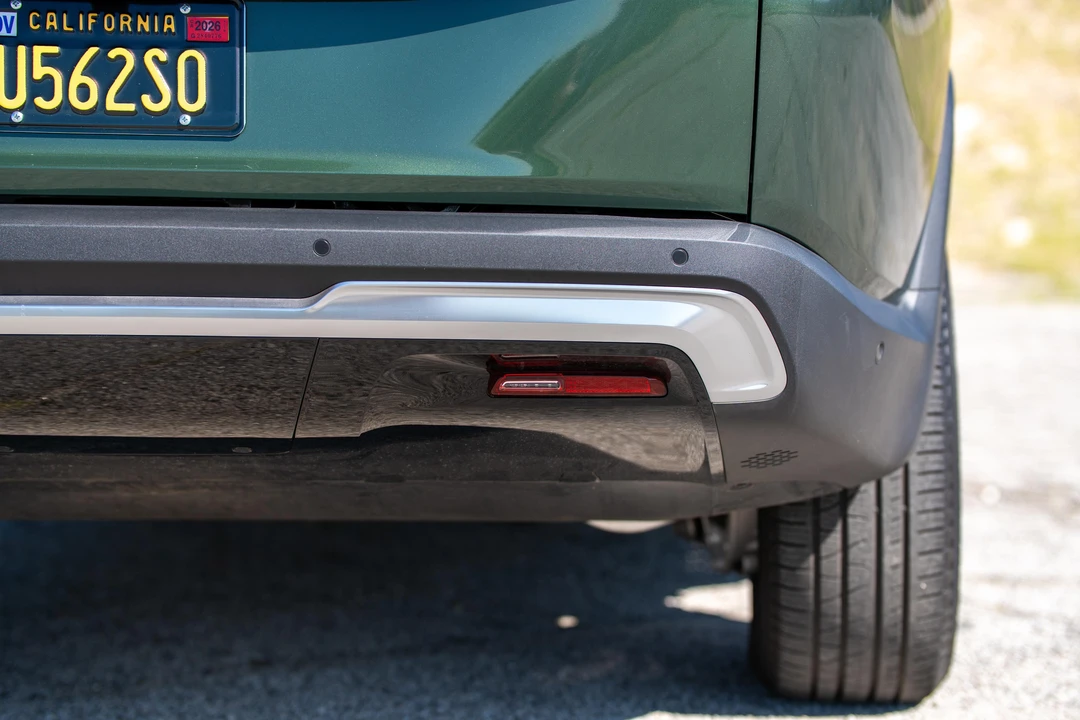 2023 Rivian R1S - Image 29 of 31
