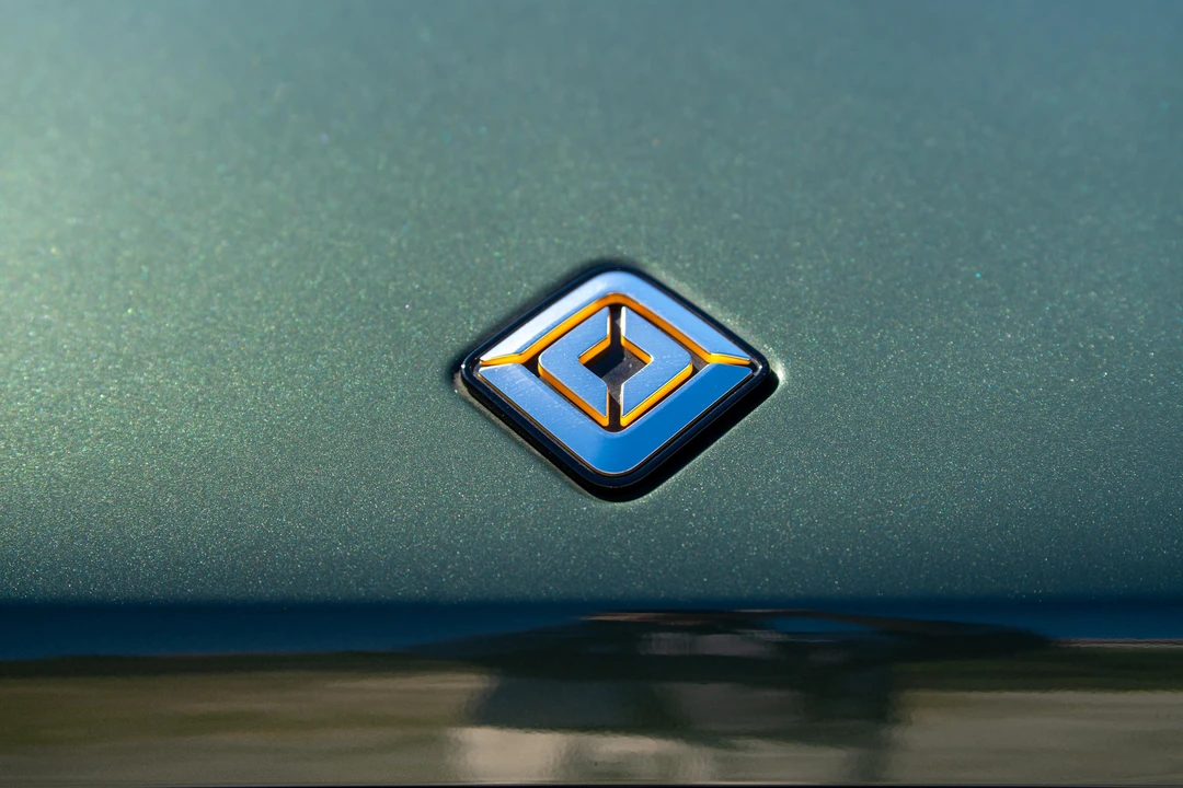 2023 Rivian R1S - Image 13 of 31