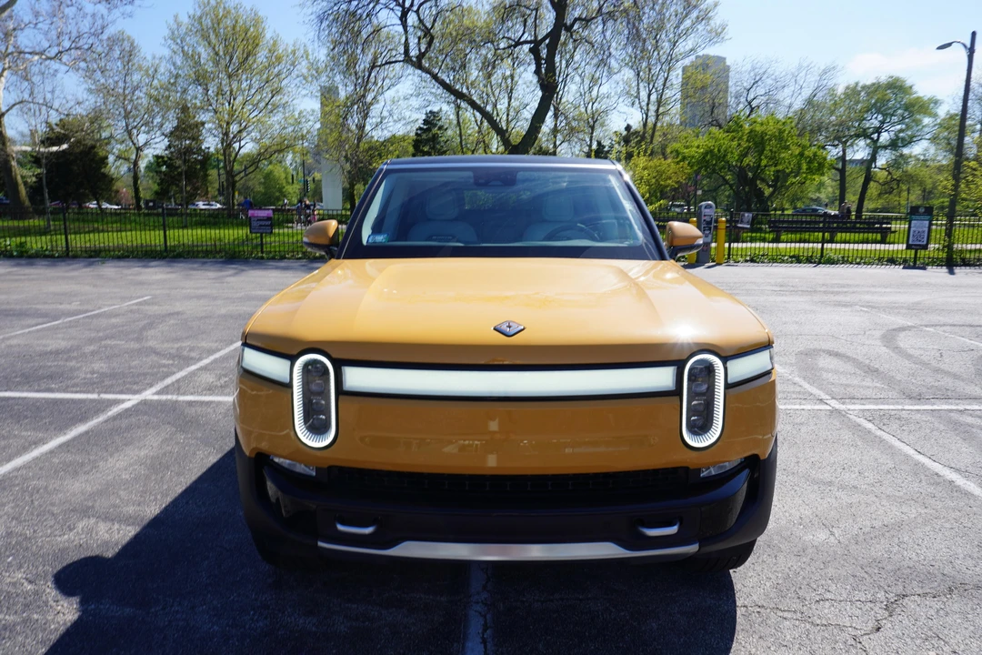 2023 Rivian R1S - Image 6 of 31