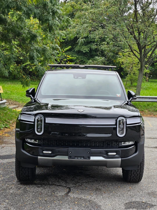2023 Rivian R1S - Image 6 of 31