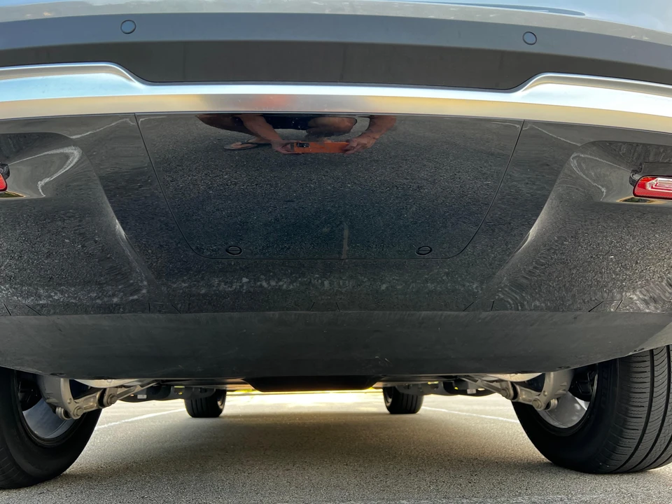 2023 Rivian R1S - Image 29 of 31