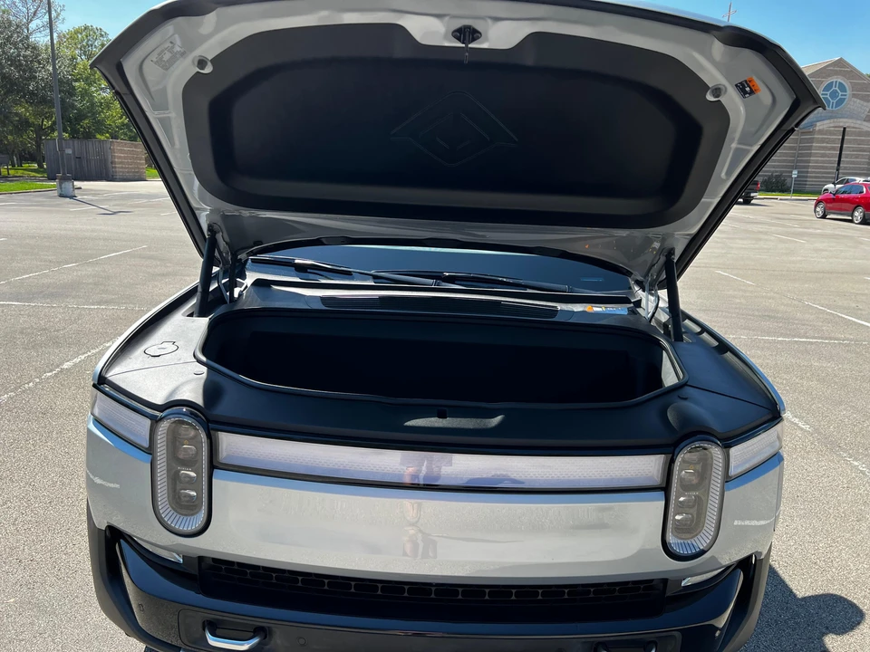 2023 Rivian R1S - Image 23 of 31