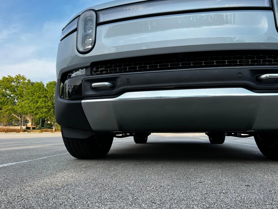 2023 Rivian R1S - Image 21 of 31