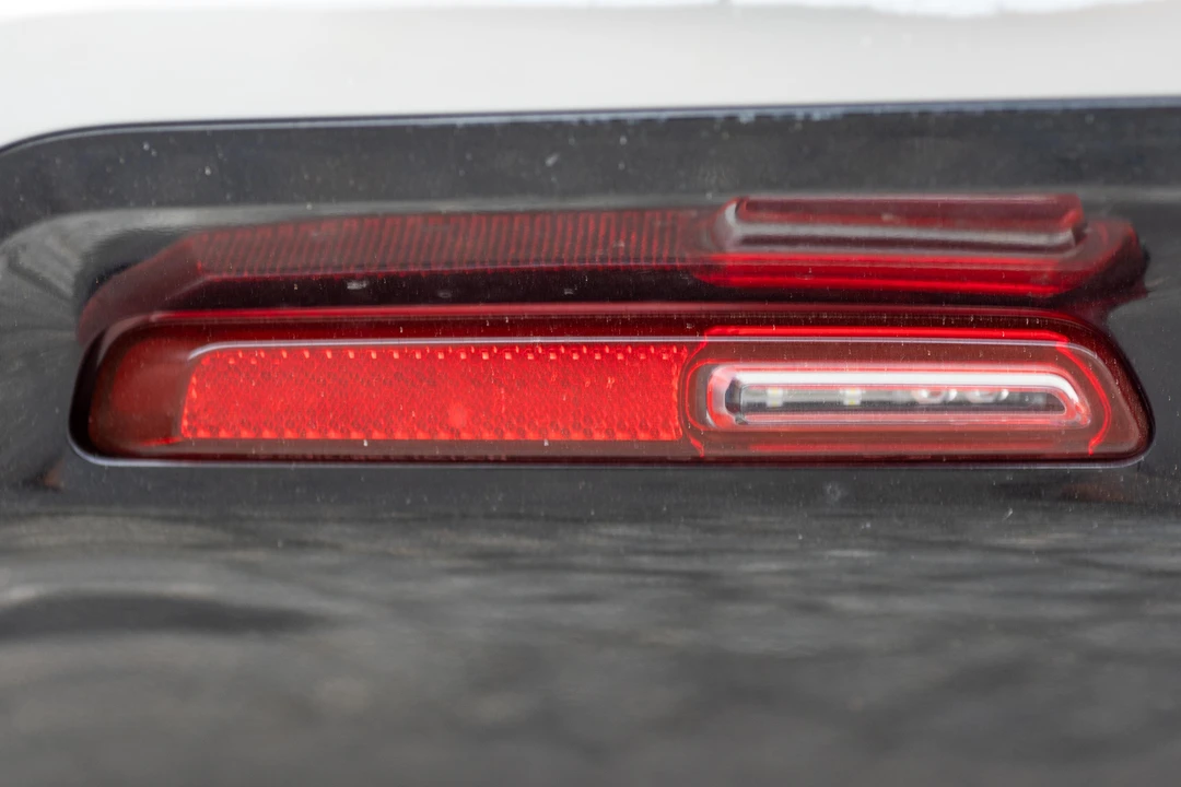 2023 Rivian R1S - Image 21 of 31