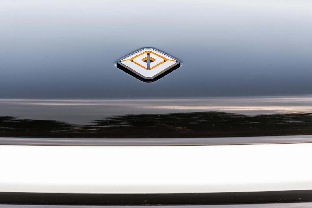 2023 Rivian R1S - Image 13 of 31