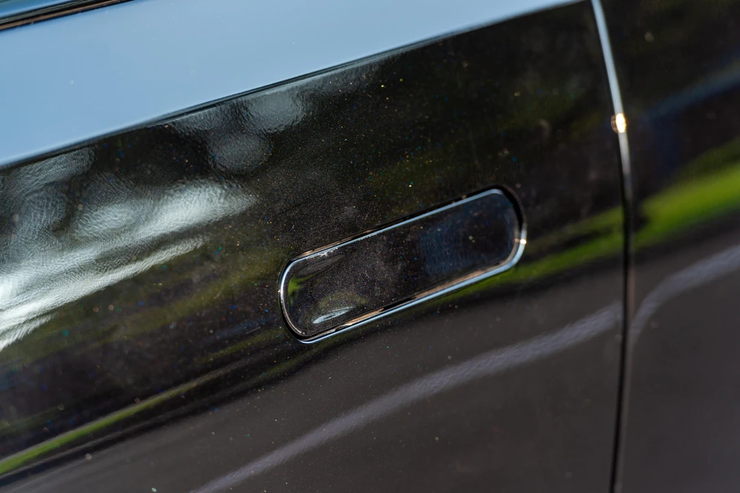 2023 Rivian R1S - Image 24 of 31