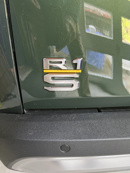 2023 Rivian R1S - Image 6 of 8