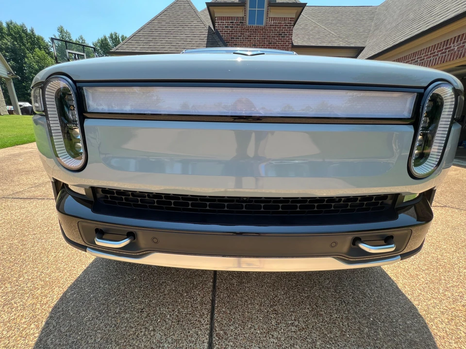 2023 Rivian R1S - Image 11 of 31