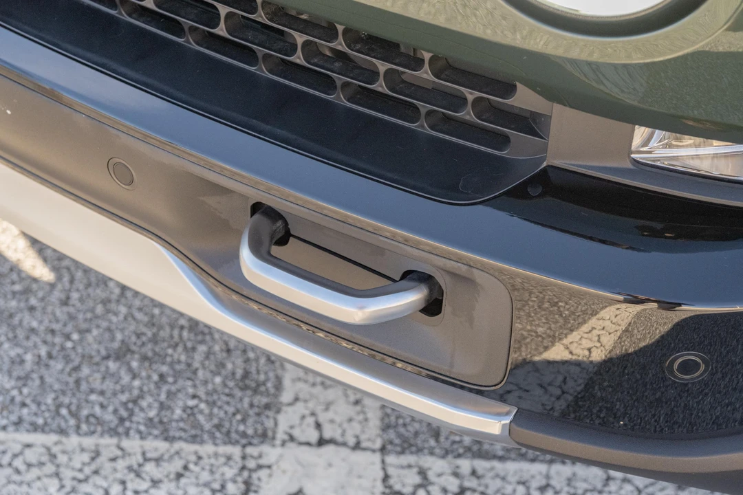 2023 Rivian R1S - Image 14 of 31