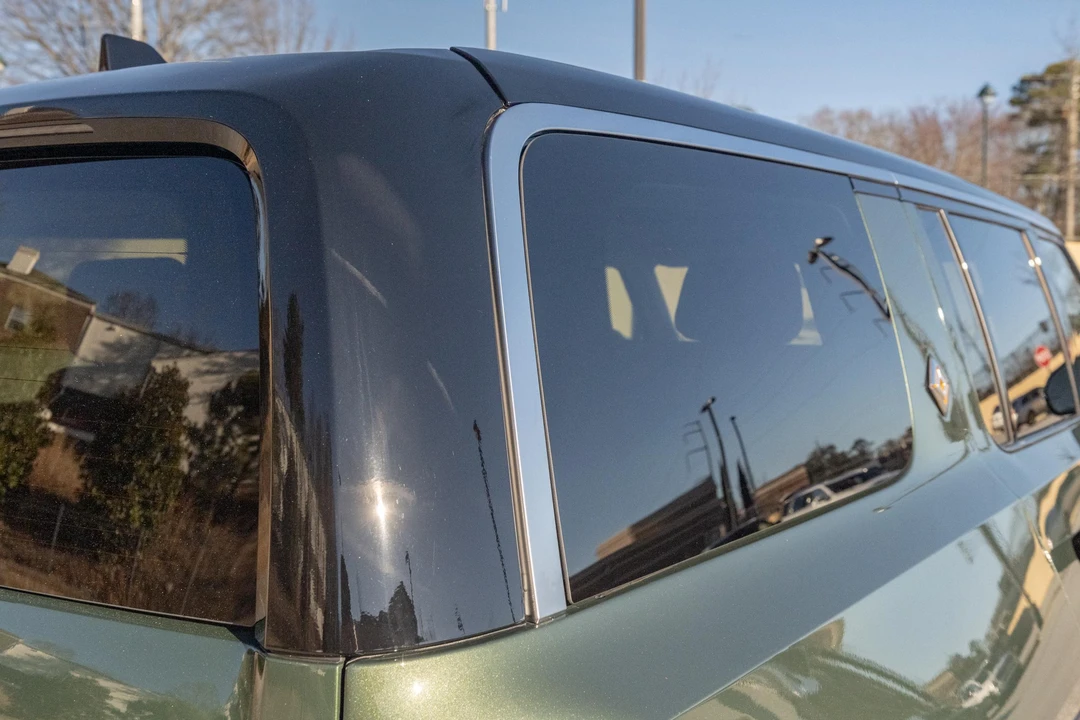 2023 Rivian R1S - Image 22 of 31