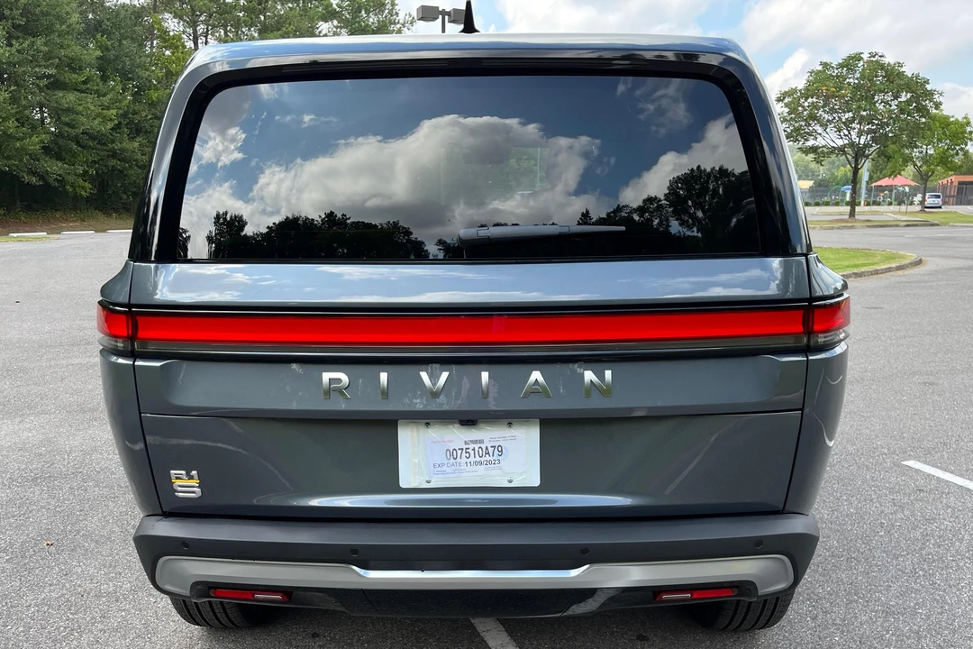 2023 Rivian R1S - Image 6 of 31