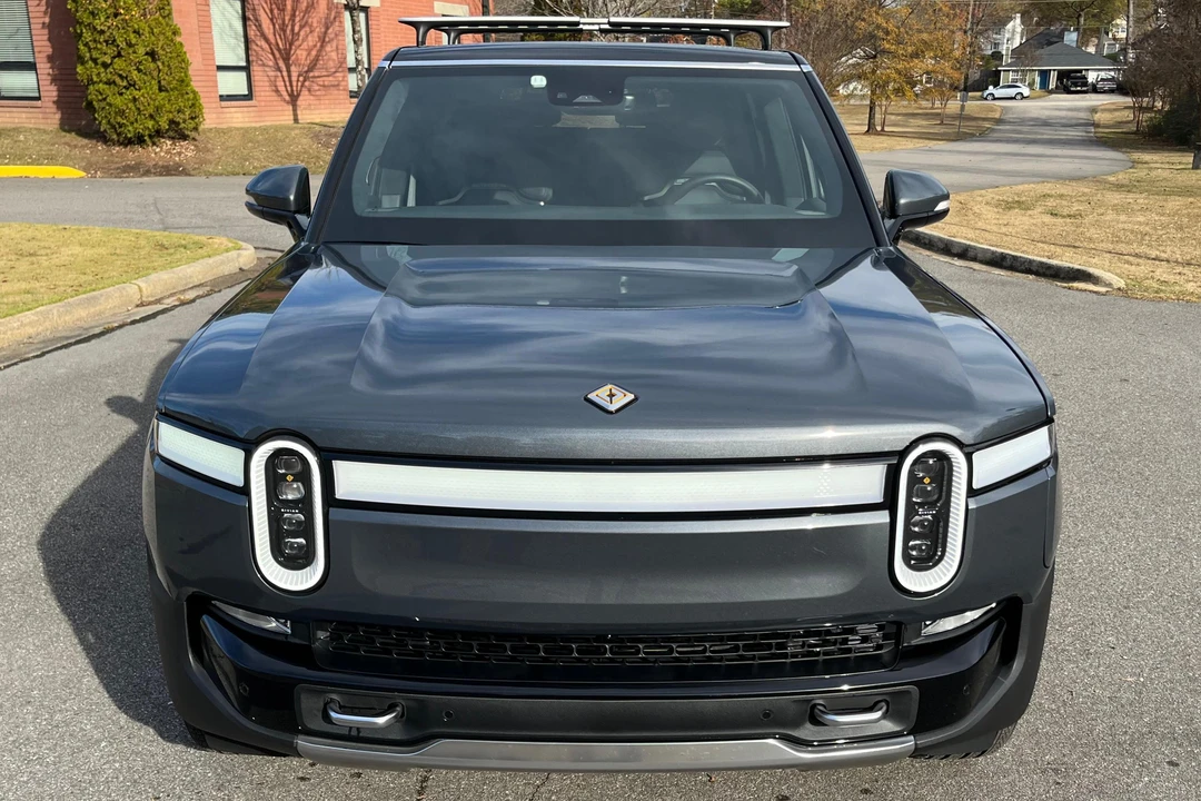 2023 Rivian R1S - Image 3 of 31