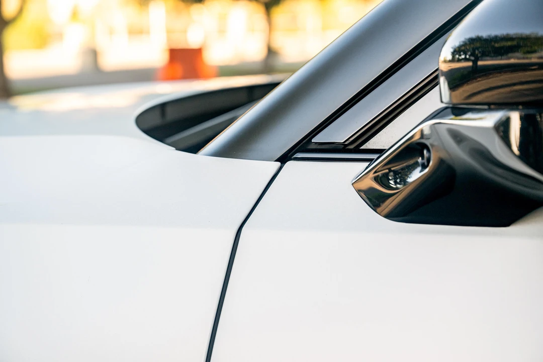2023 Rivian R1S - Image 20 of 31