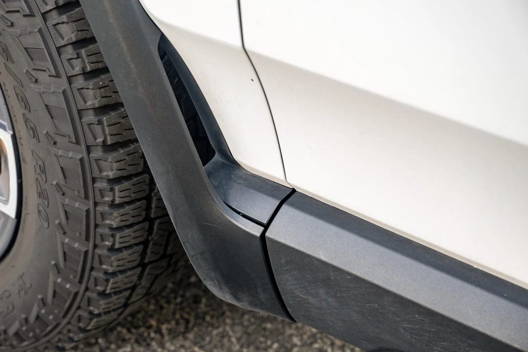 2023 Rivian R1S - Image 21 of 31