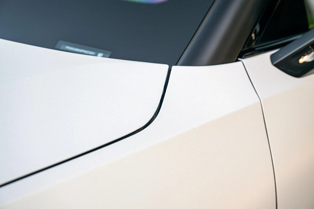 2023 Rivian R1S - Image 17 of 31