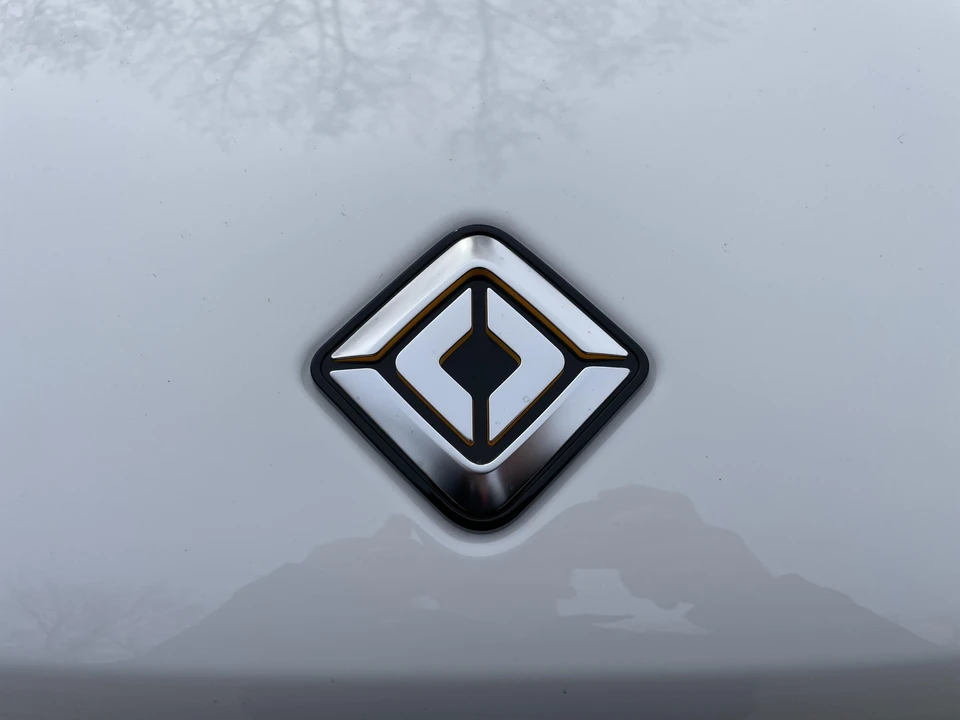 2023 Rivian R1S - Image 9 of 31