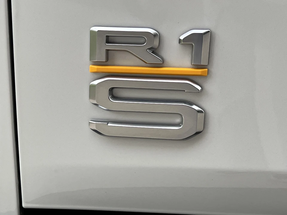 2023 Rivian R1S - Image 12 of 31