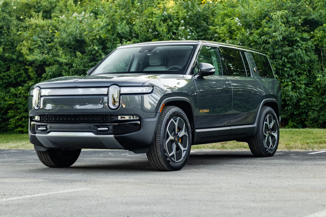 2023 Rivian R1S - Image 6 of 31