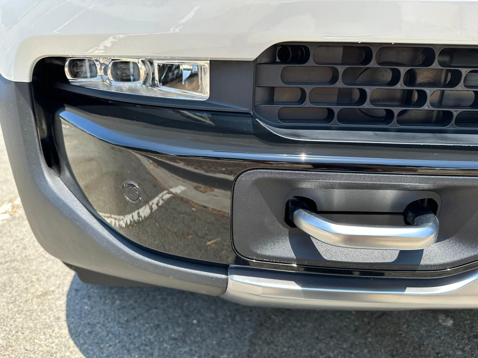 2023 Rivian R1S - Image 19 of 26