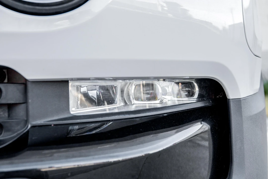 2023 Rivian R1S - Image 13 of 31