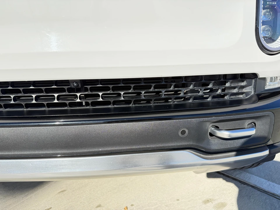 2023 Rivian R1S - Image 12 of 31