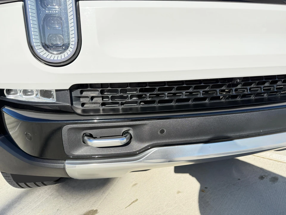 2023 Rivian R1S - Image 11 of 31