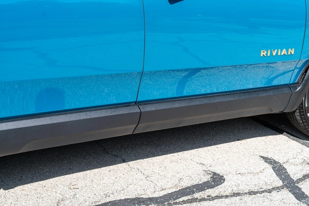 2023 Rivian R1S - Image 20 of 31