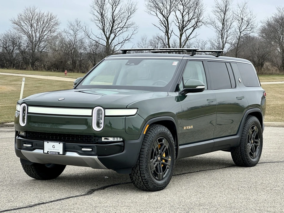 2023 Rivian R1S - Image 6 of 31