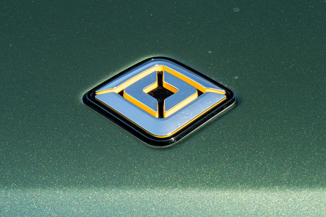 2023 Rivian R1S - Image 27 of 31