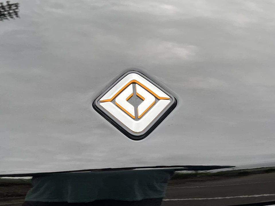 2023 Rivian R1S - Image 11 of 31