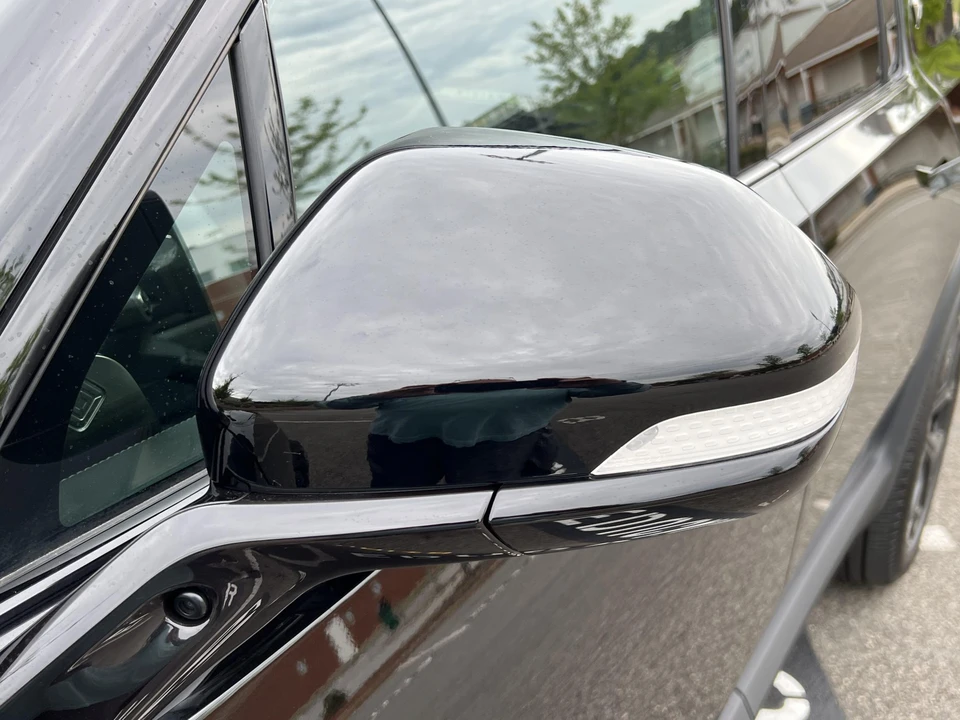 2023 Rivian R1S - Image 21 of 31