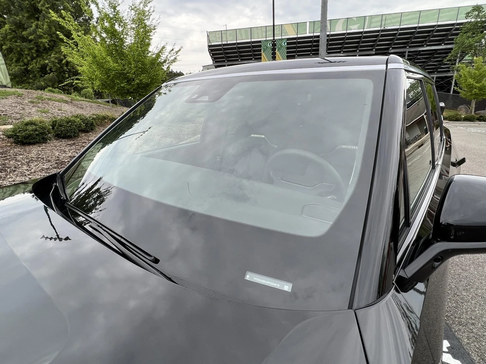 2023 Rivian R1S - Image 20 of 31