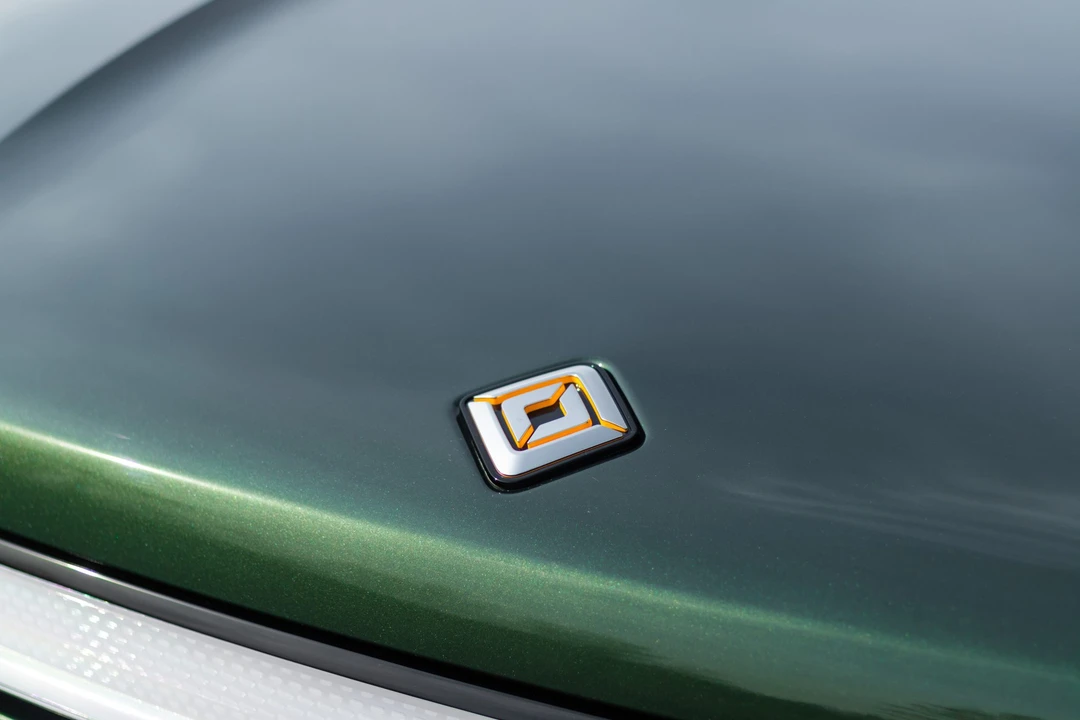 2023 Rivian R1S - Image 11 of 31