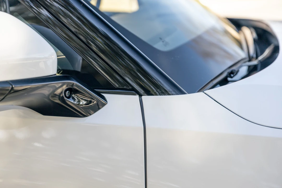 2023 Rivian R1S - Image 23 of 31