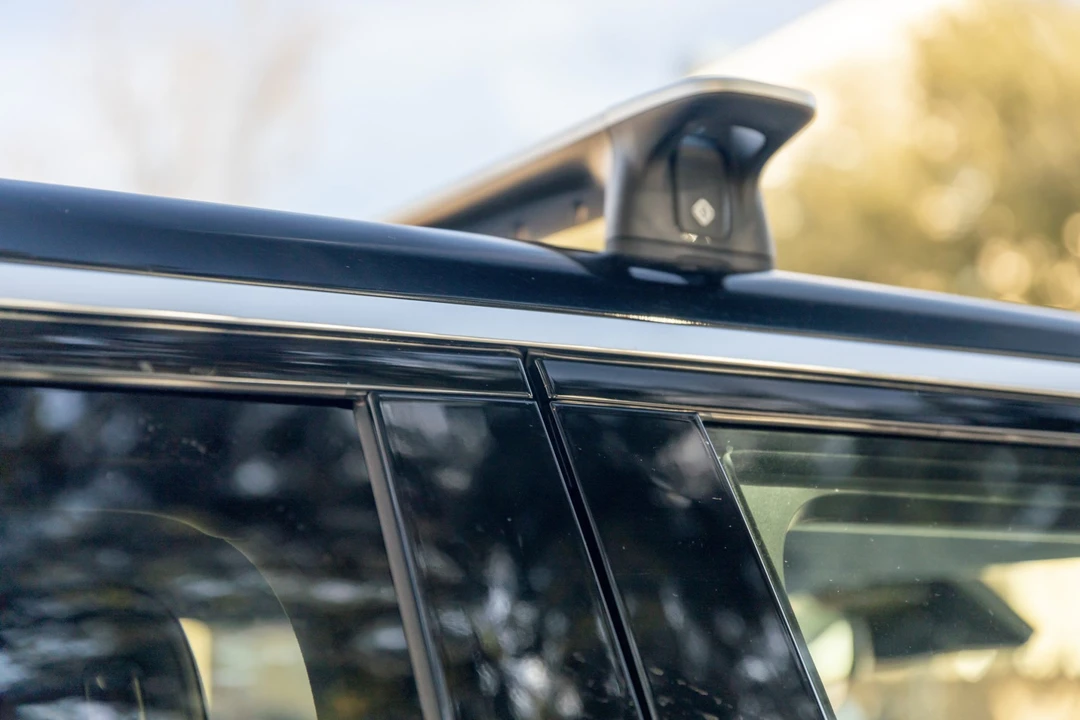 2023 Rivian R1S - Image 29 of 31