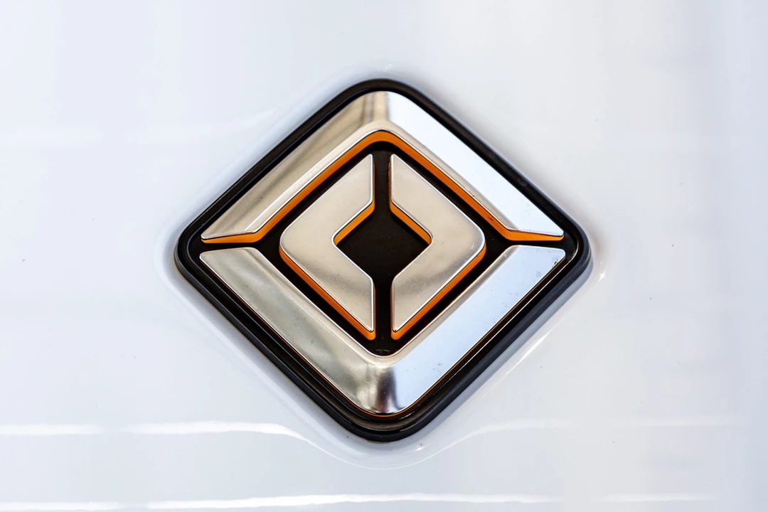 2023 Rivian R1S - Image 27 of 31